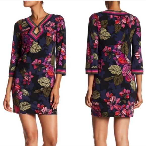Trina Turk Dresses & Skirts - Trina Turk Kaylan Floral Jersey Shift Dress
